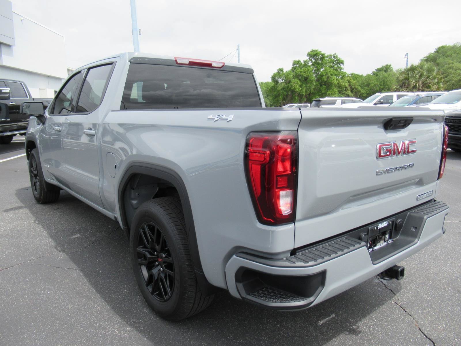 Certified 2024 GMC Sierra 1500 Elevation AWD/4WD image 7