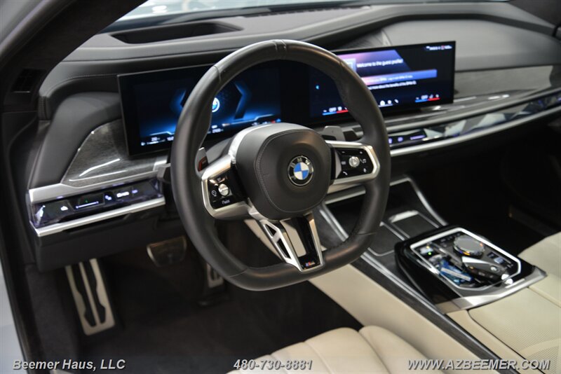 Used 2023 BMW 760i xDrive w/ Executive Package AWD/4WD image 13