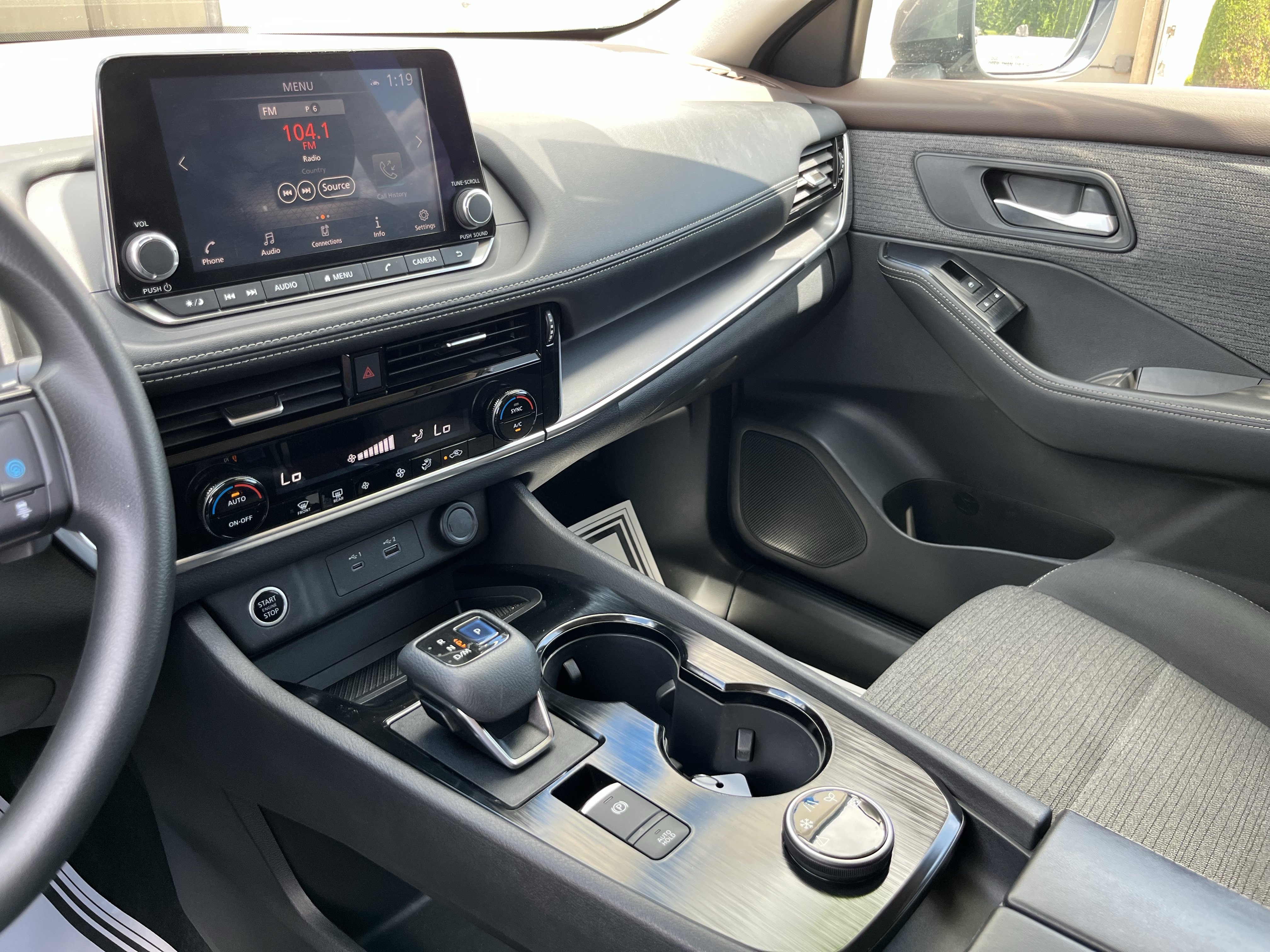 Used 2021 Nissan Rogue SV AWD/4WD image 28