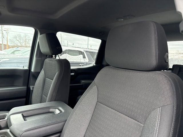 Used 2023 Chevrolet Silverado 1500 Custom image 9