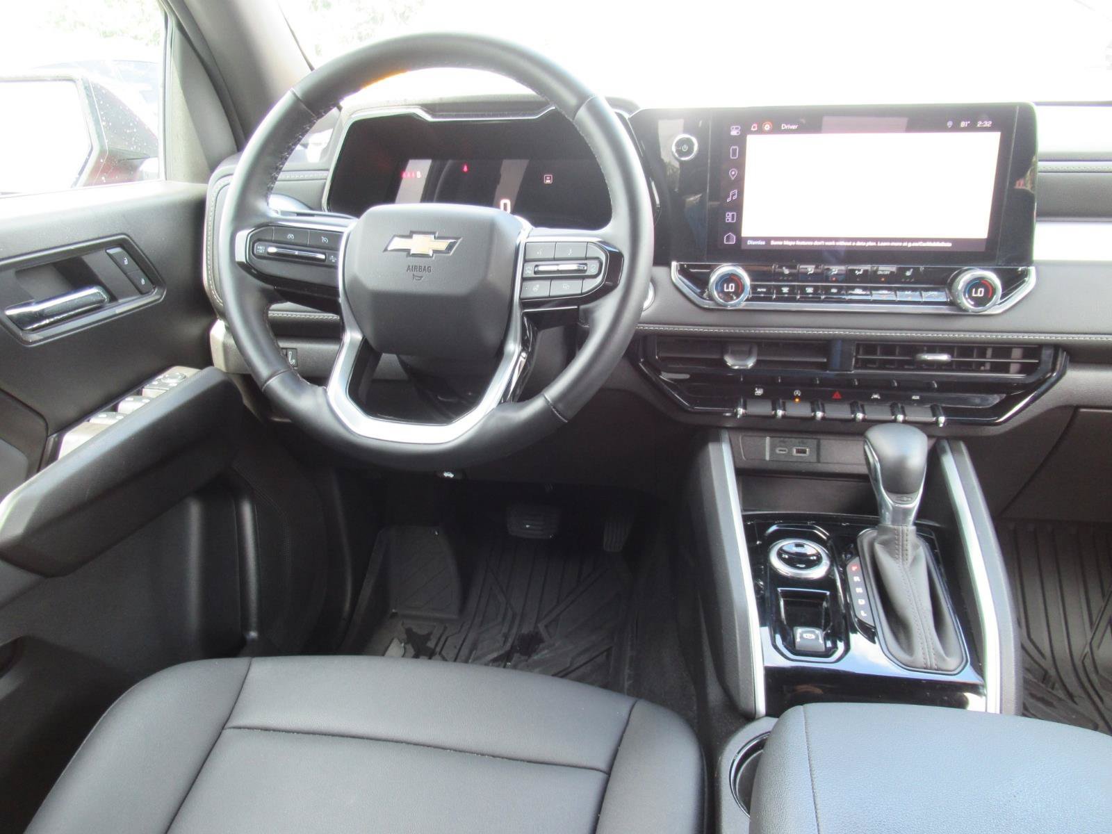 Used 2024 Chevrolet Colorado LT w/ LT Convenience Package III AWD/4WD image 13