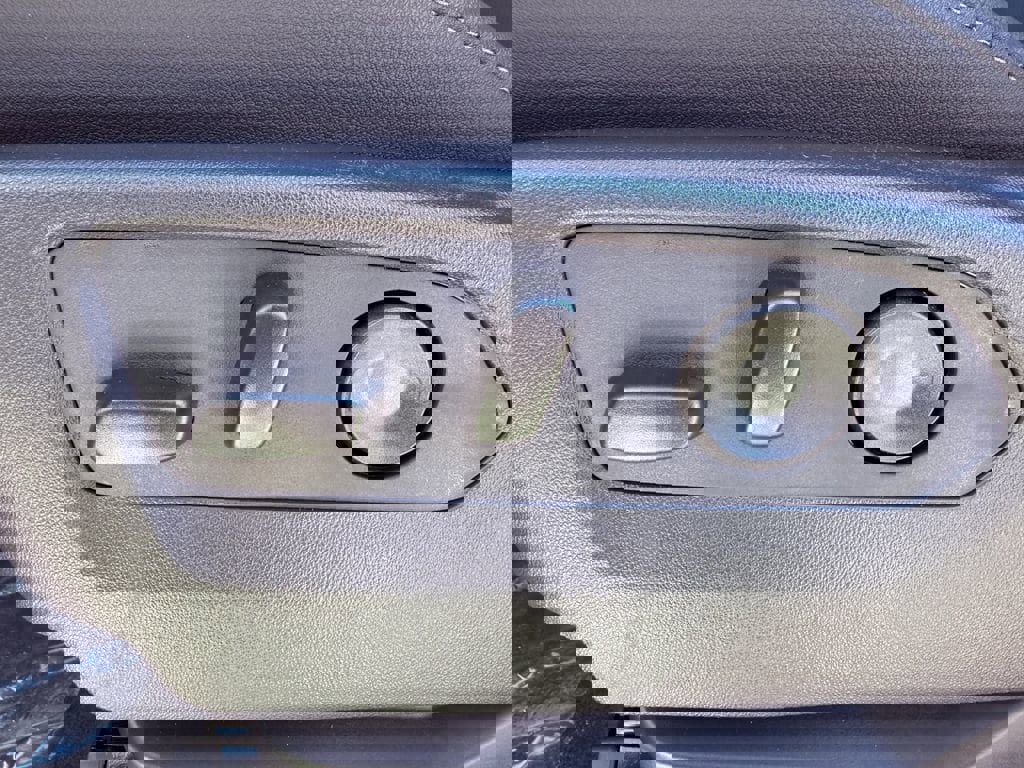 New 2026 Chevrolet Silverado 2500 LTZ w/ LTZ Premium Package image 17