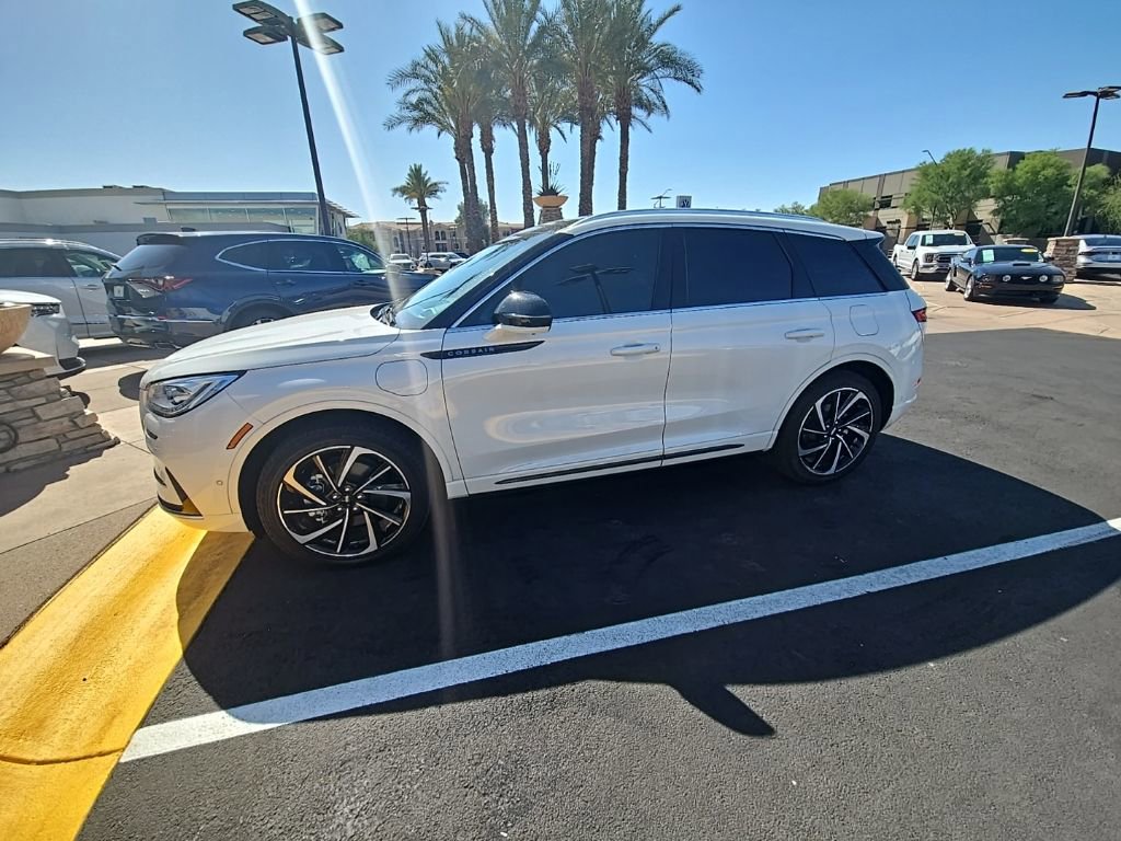 Used 2023 Lincoln Corsair Grand Touring w/ Equipment Group 302A image 2