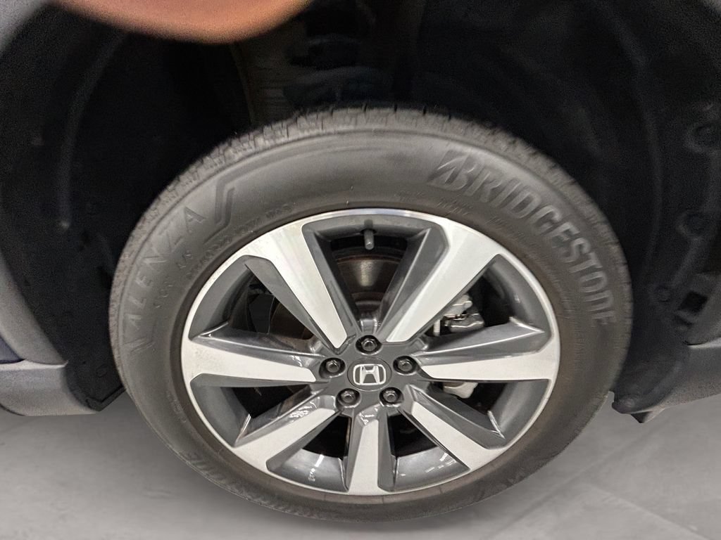 Certified 2023 Honda Pilot Touring image 14