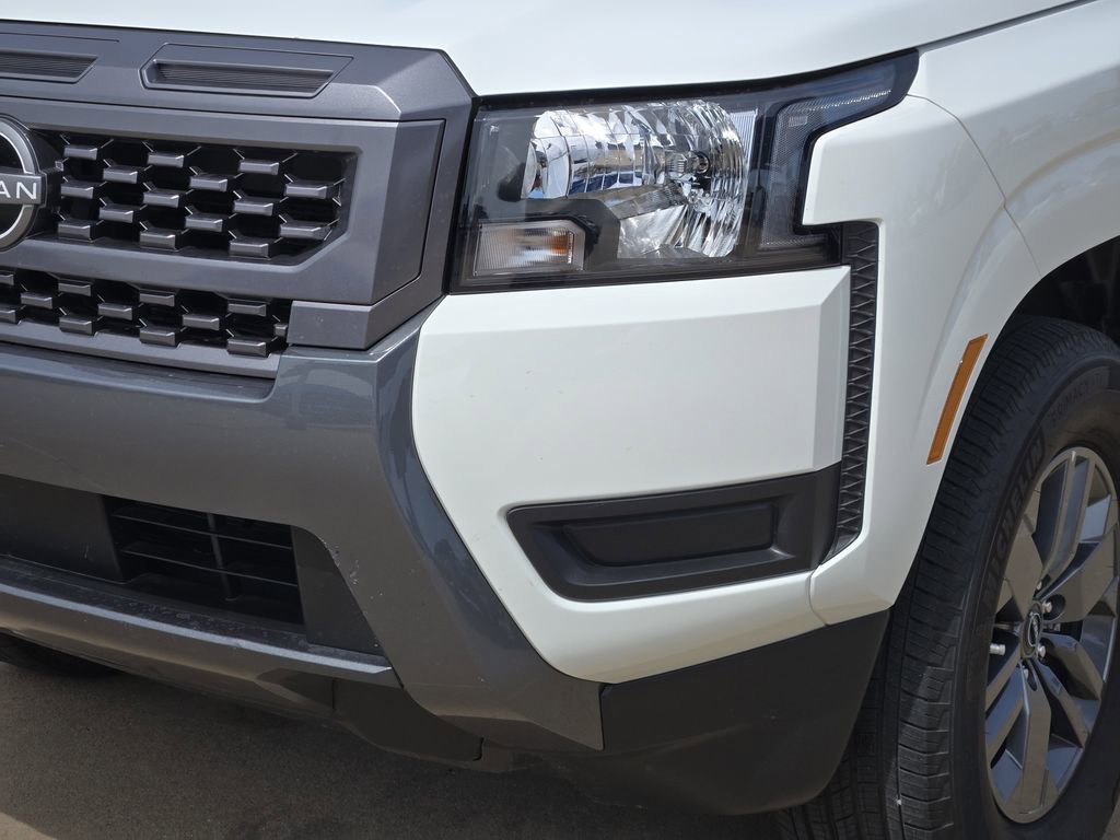 Used 2025 Nissan Frontier SV RWD image 29