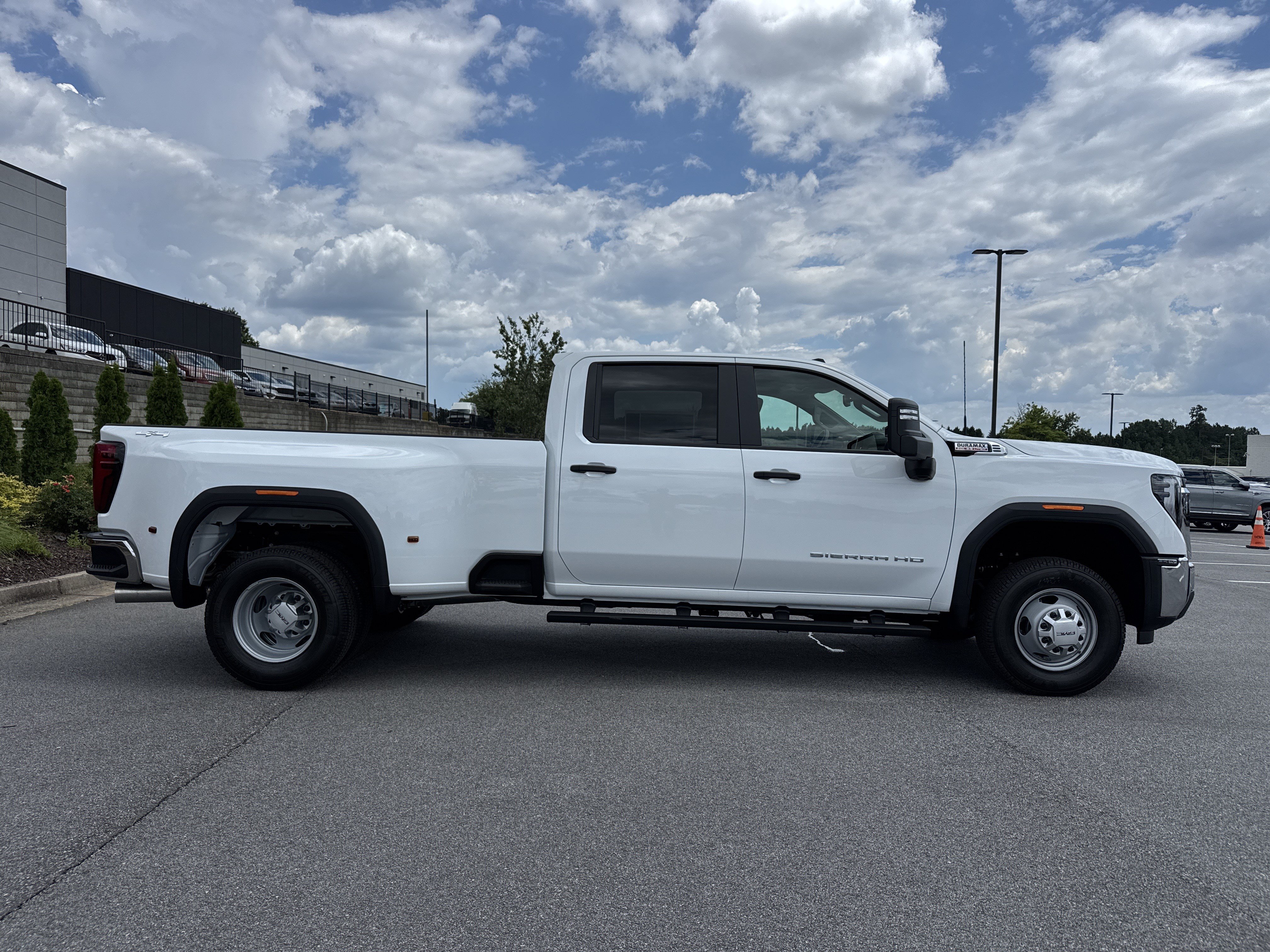 New 2026 GMC Sierra 3500 Pro AWD/4WD image 11