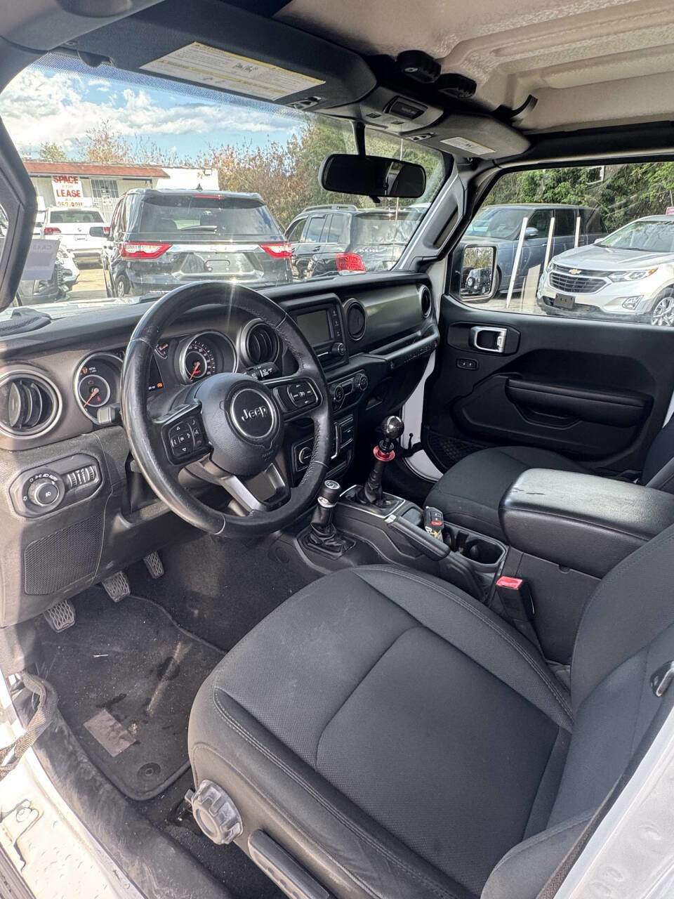 Used 2018 Jeep Wrangler Unlimited Sport S AWD/4WD image 6