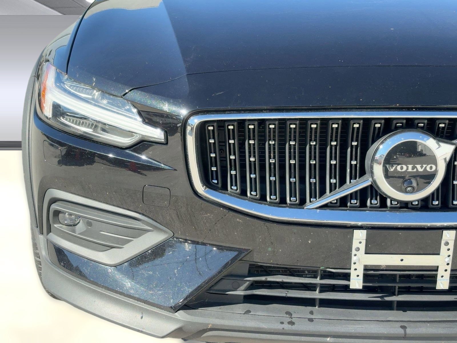 Certified 2025 Volvo V60 B5 Cross Country Plus image 10