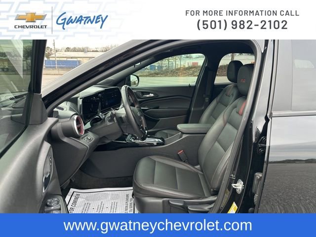 Used 2025 Chevrolet Trax RS w/ Driver Confidence Package image 21