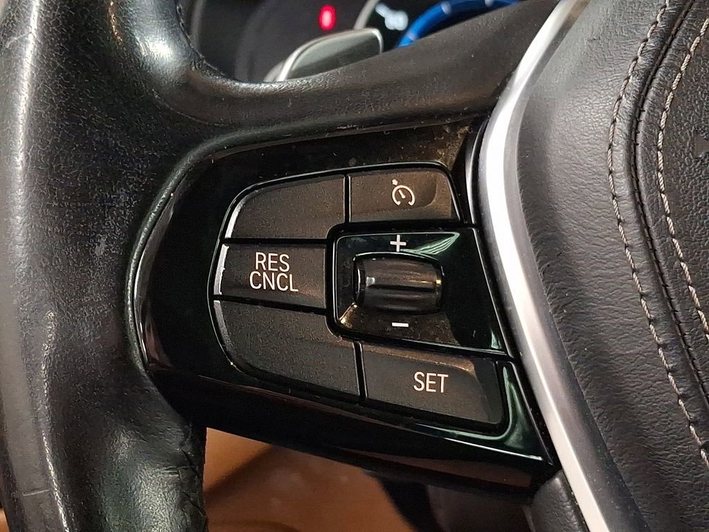 Used 2018 BMW 530i xDrive image 16