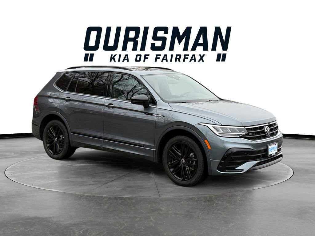 Used 2022 Volkswagen Tiguan SE R-Line