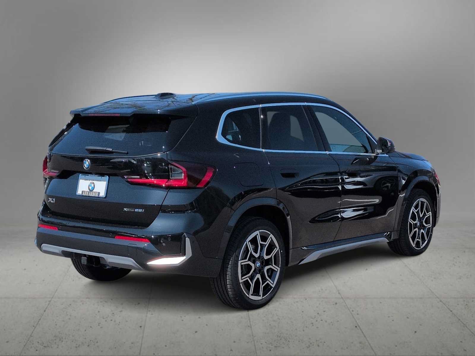 Used 2026 BMW X1 xDrive28i w/ Technology Package AWD/4WD image 8