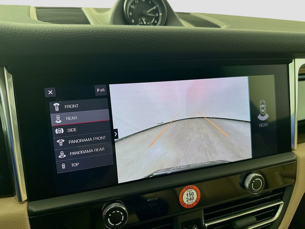 Certified 2026 Porsche Macan image 17