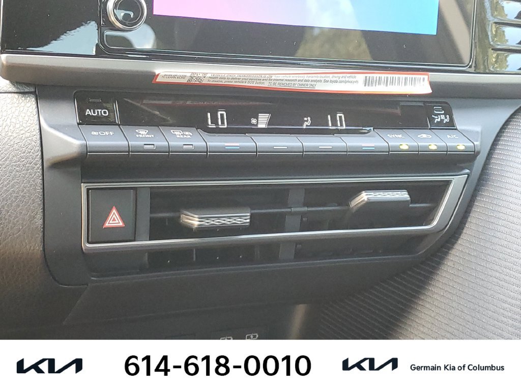 Used 2026 Toyota Camry SE w/ Convenience Package FWD image 29