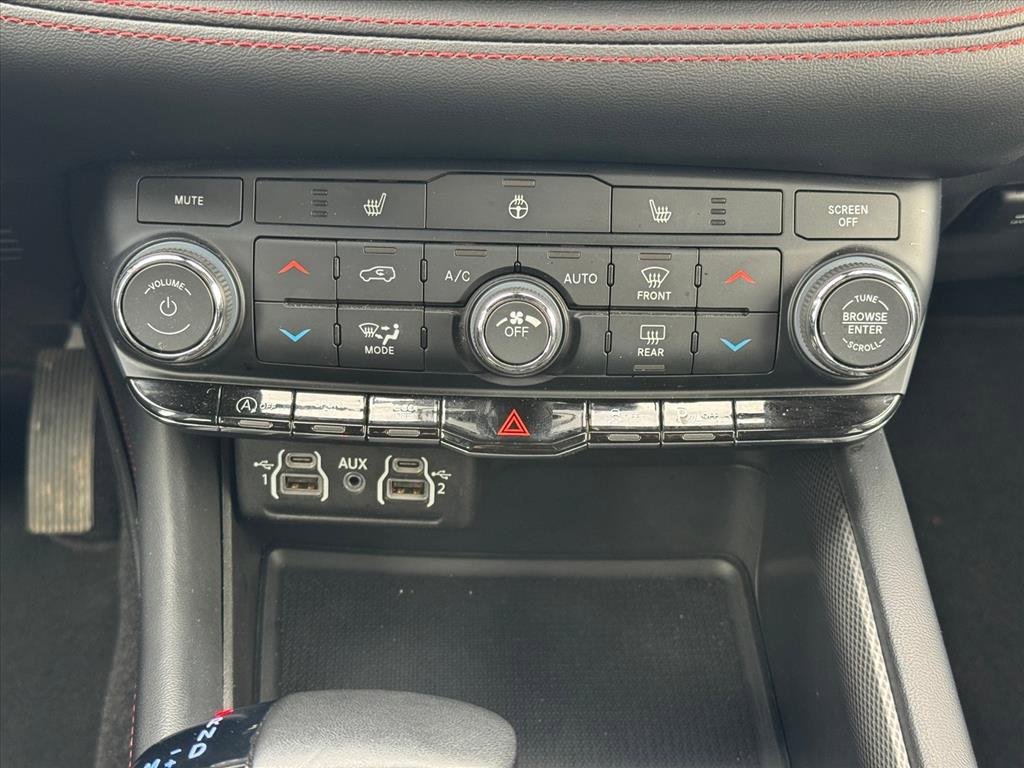 Used 2023 Dodge Durango GT image 18