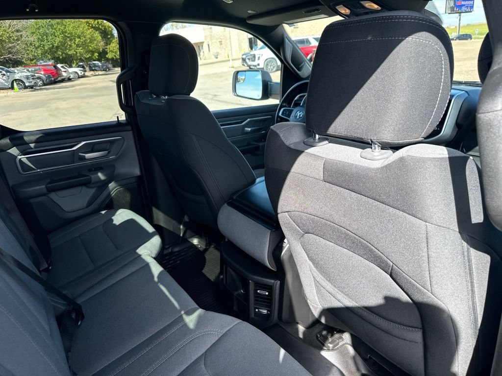 Used 2021 RAM 1500 Big Horn AWD/4WD image 25