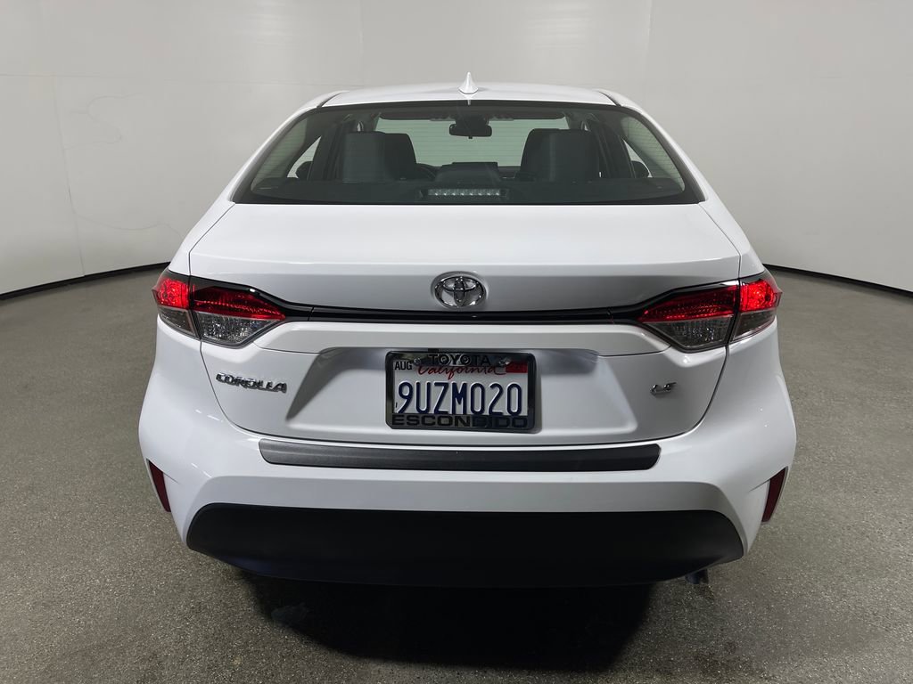 Certified 2025 Toyota Corolla LE FWD image 4