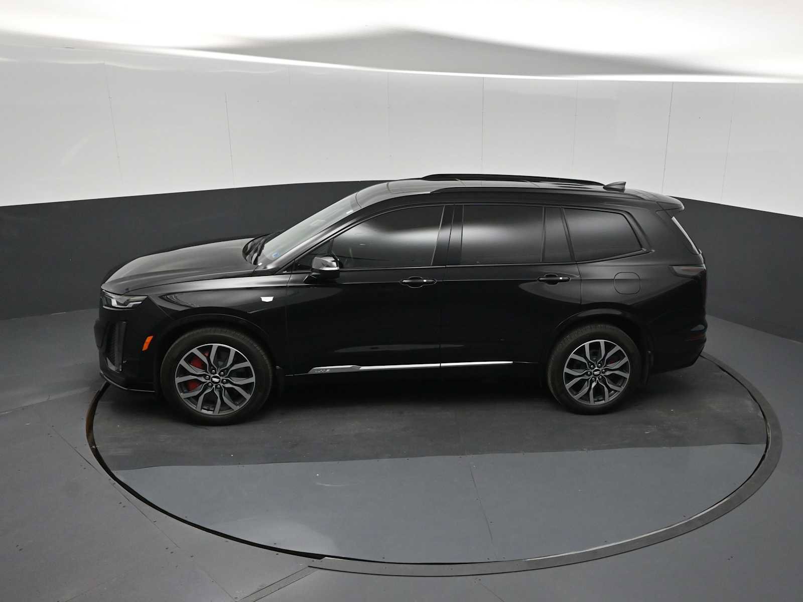 Used 2024 Cadillac XT6 Sport w/ Technology Package AWD/4WD image 26