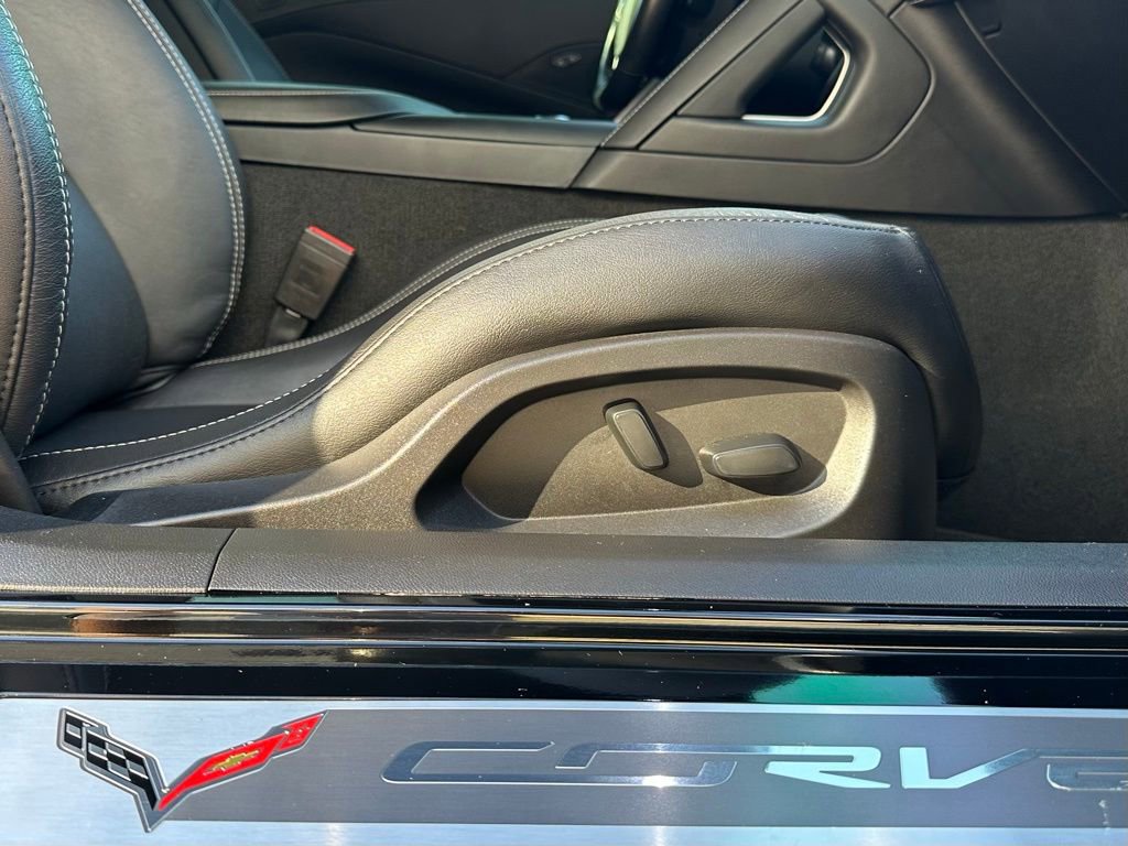 Used 2019 Chevrolet Corvette Stingray Coupe w/ 1LT image 19