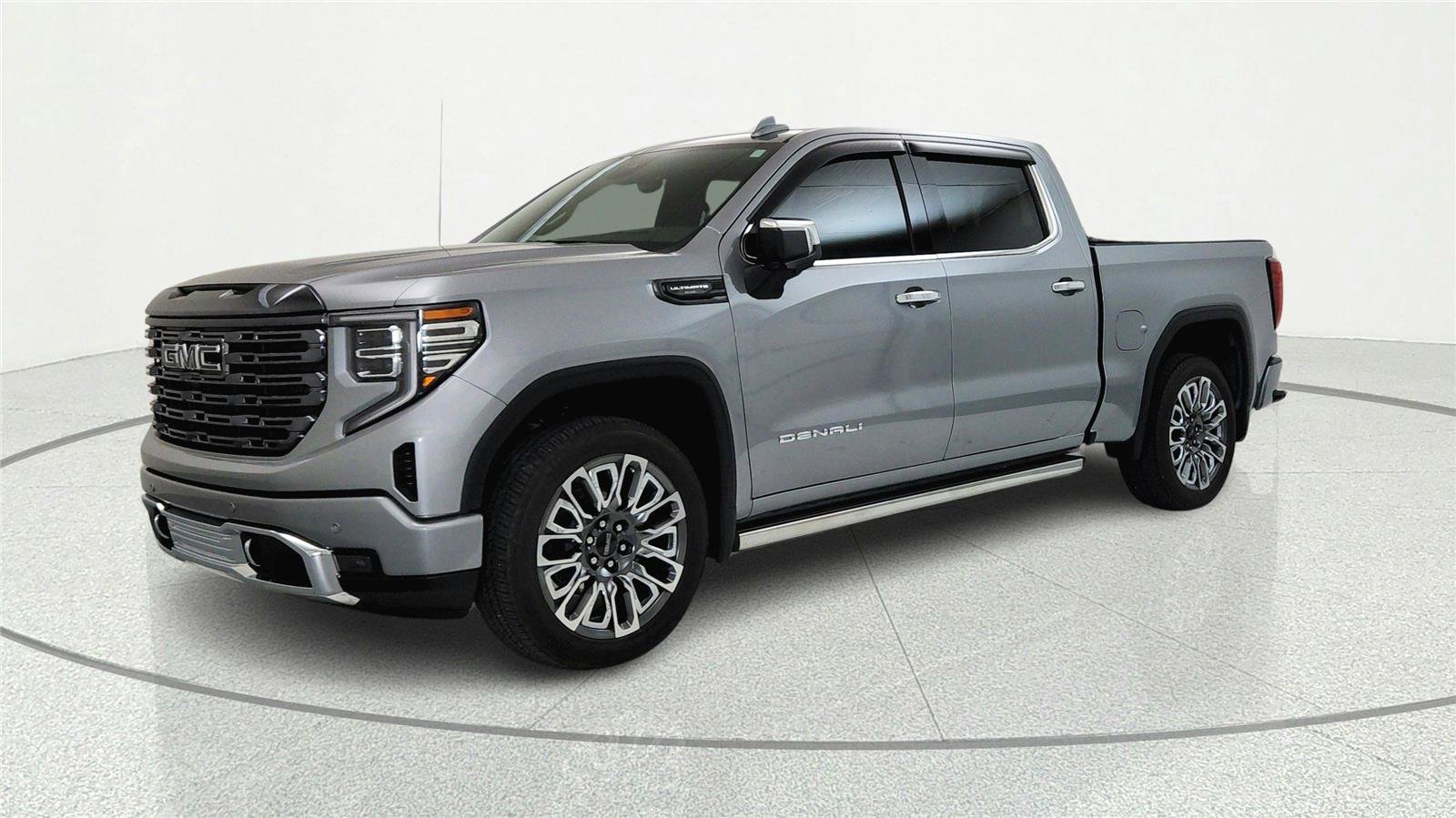 Used 2024 GMC Sierra 1500 Denali Ultimate AWD/4WD image 2