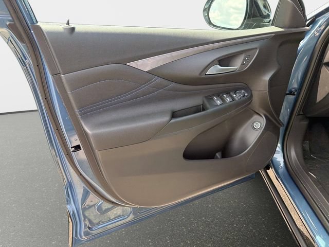 New 2026 Buick Envista Sport Touring w/ Convenience I Package FWD image 17