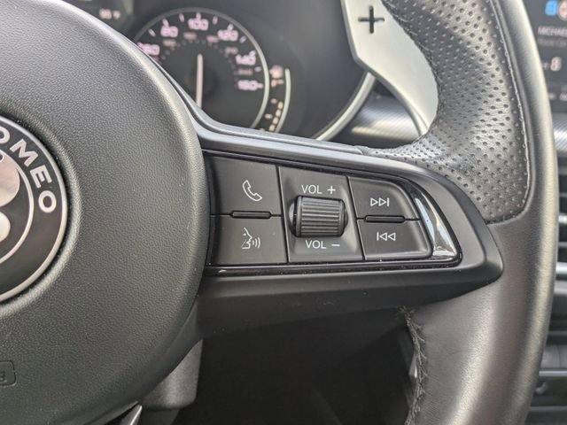 Used 2023 Alfa Romeo Stelvio Veloce image 34