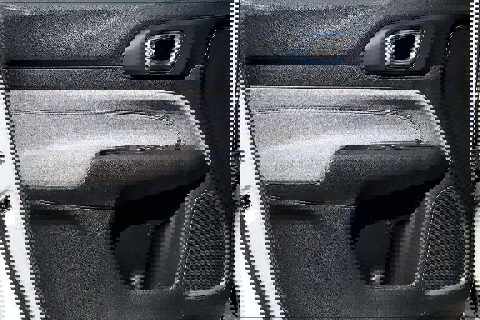 Used 2023 Jeep Compass Sport image 22