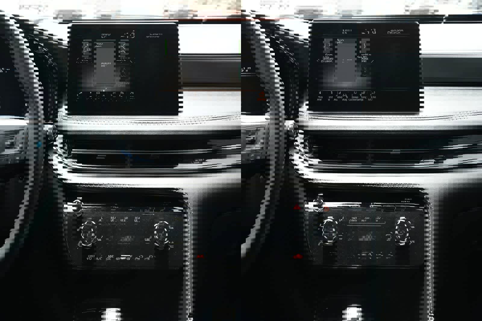 Certified 2023 INFINITI QX60 Luxe w/ Performance Audio Package image 13