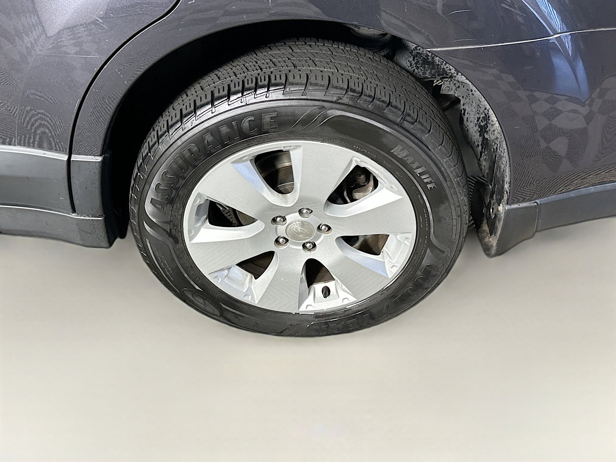 Used 2011 Subaru Outback 2.5i Premium w/ All-Weather Pkg image 11