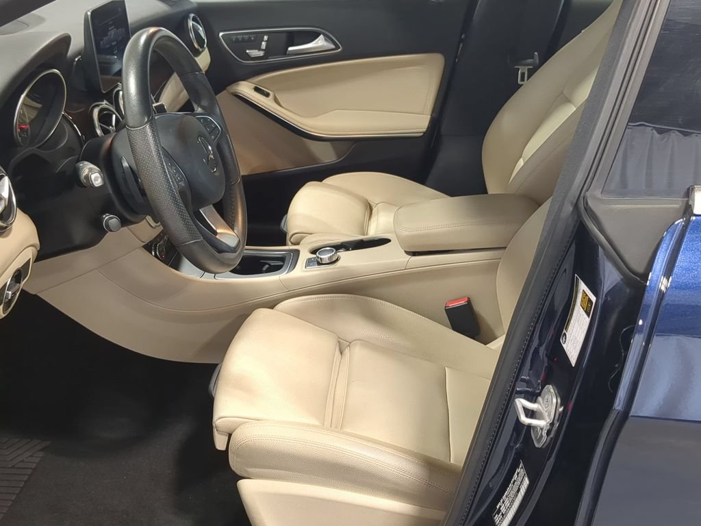 Used 2018 Mercedes-Benz CLA 250 4MATIC image 19