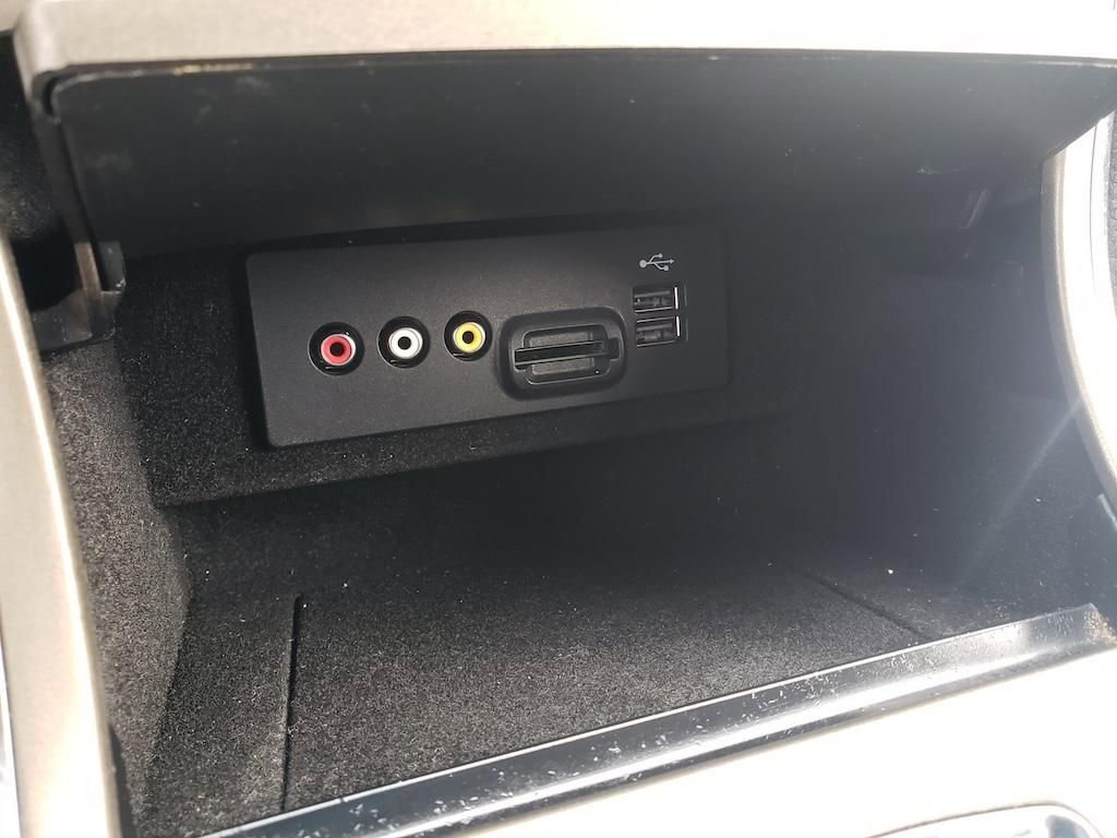 Used 2014 Lincoln MKX FWD w/ Walnut Swirl Wood Package image 27