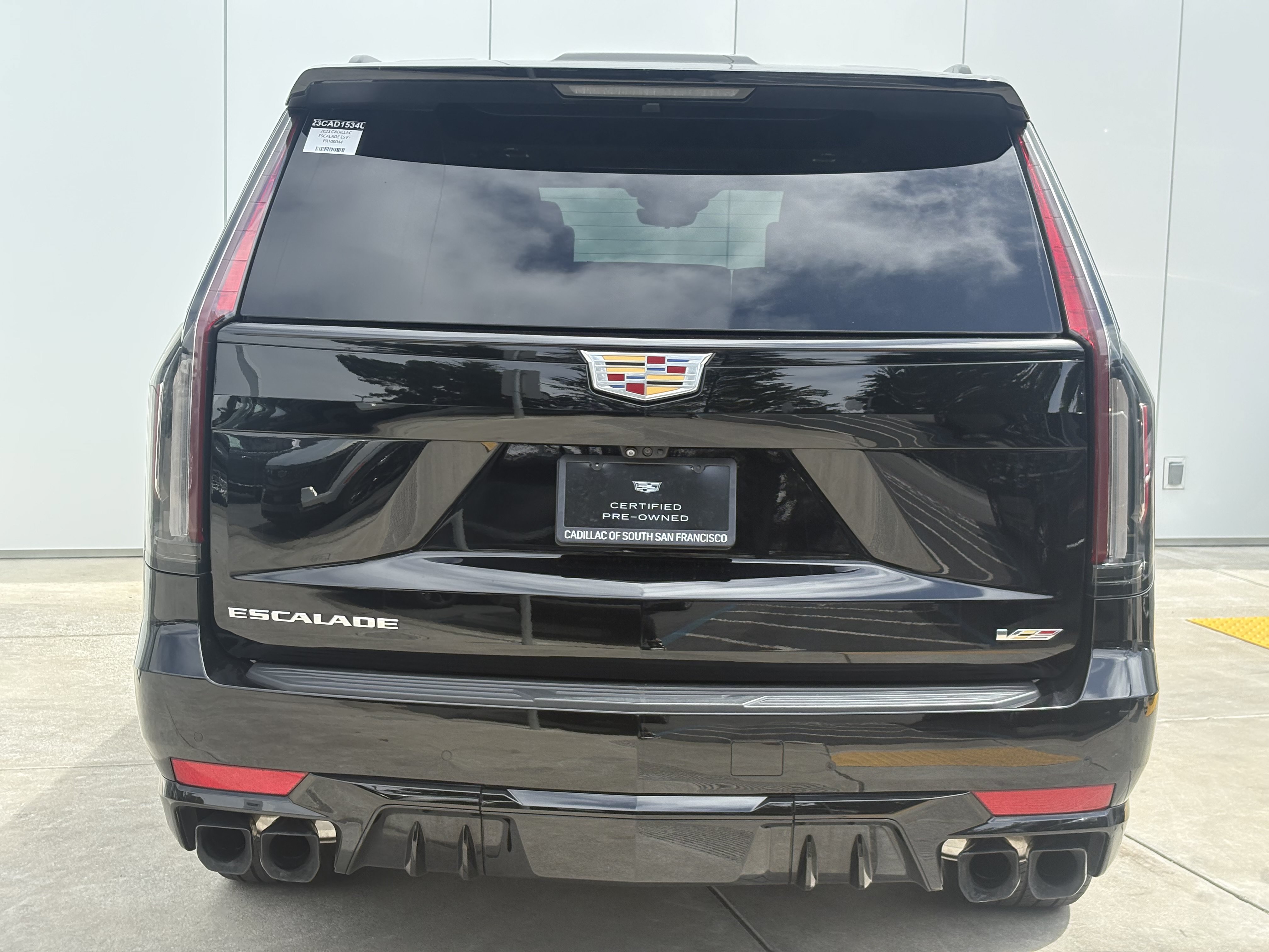 Certified 2023 Cadillac Escalade ESV V AWD/4WD image 8