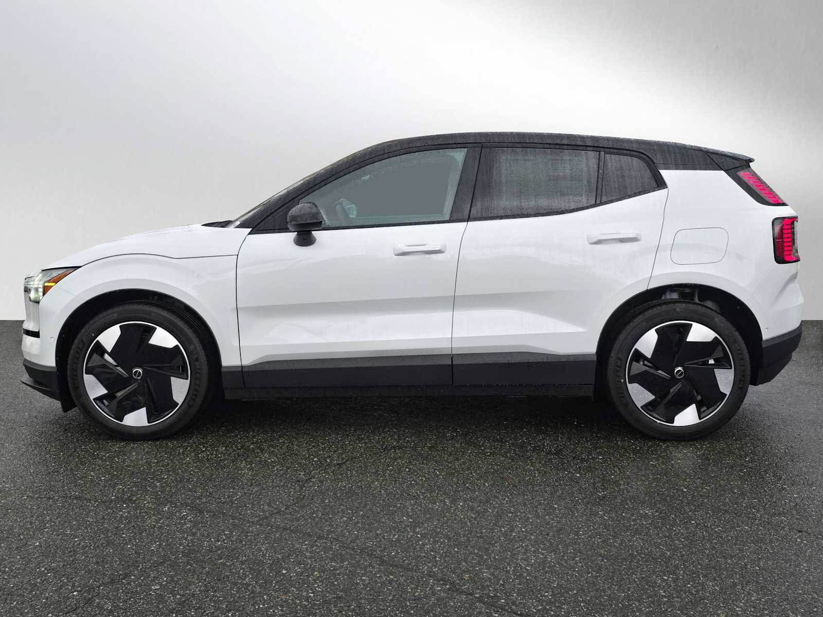 New 2026 Volvo EX30 Ultra w/ Protection Package AWD/4WD image 13