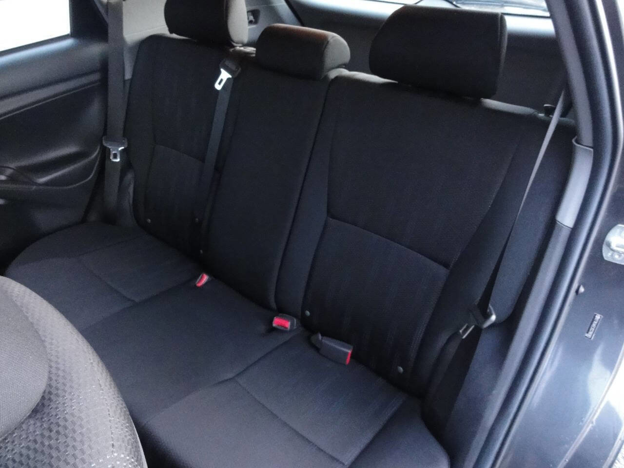 Used 2012 Toyota Matrix L image 22