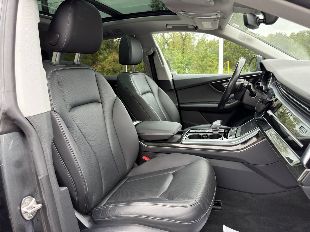 Used 2021 Audi Q8 Premium Plus w/ Premium Plus Package AWD/4WD image 31