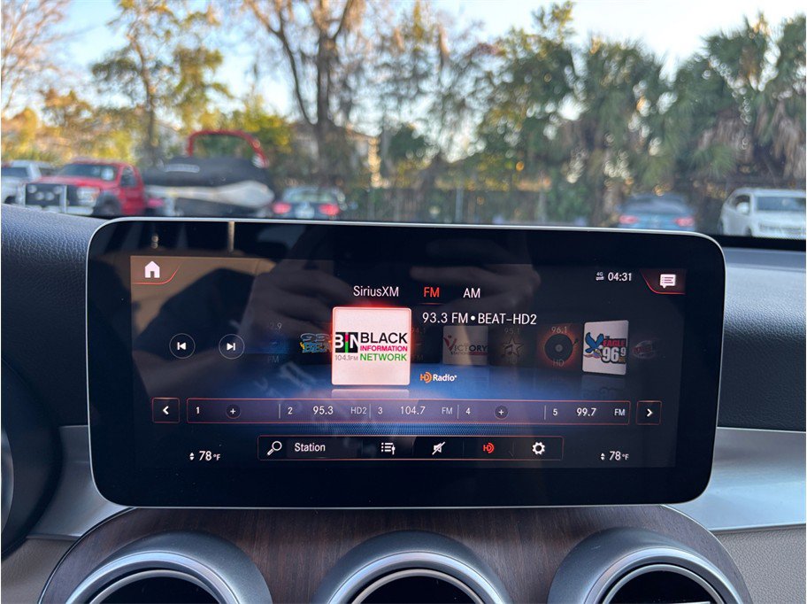 Used 2020 Mercedes-Benz GLC 300 4MATIC w/ Multimedia Package image 29