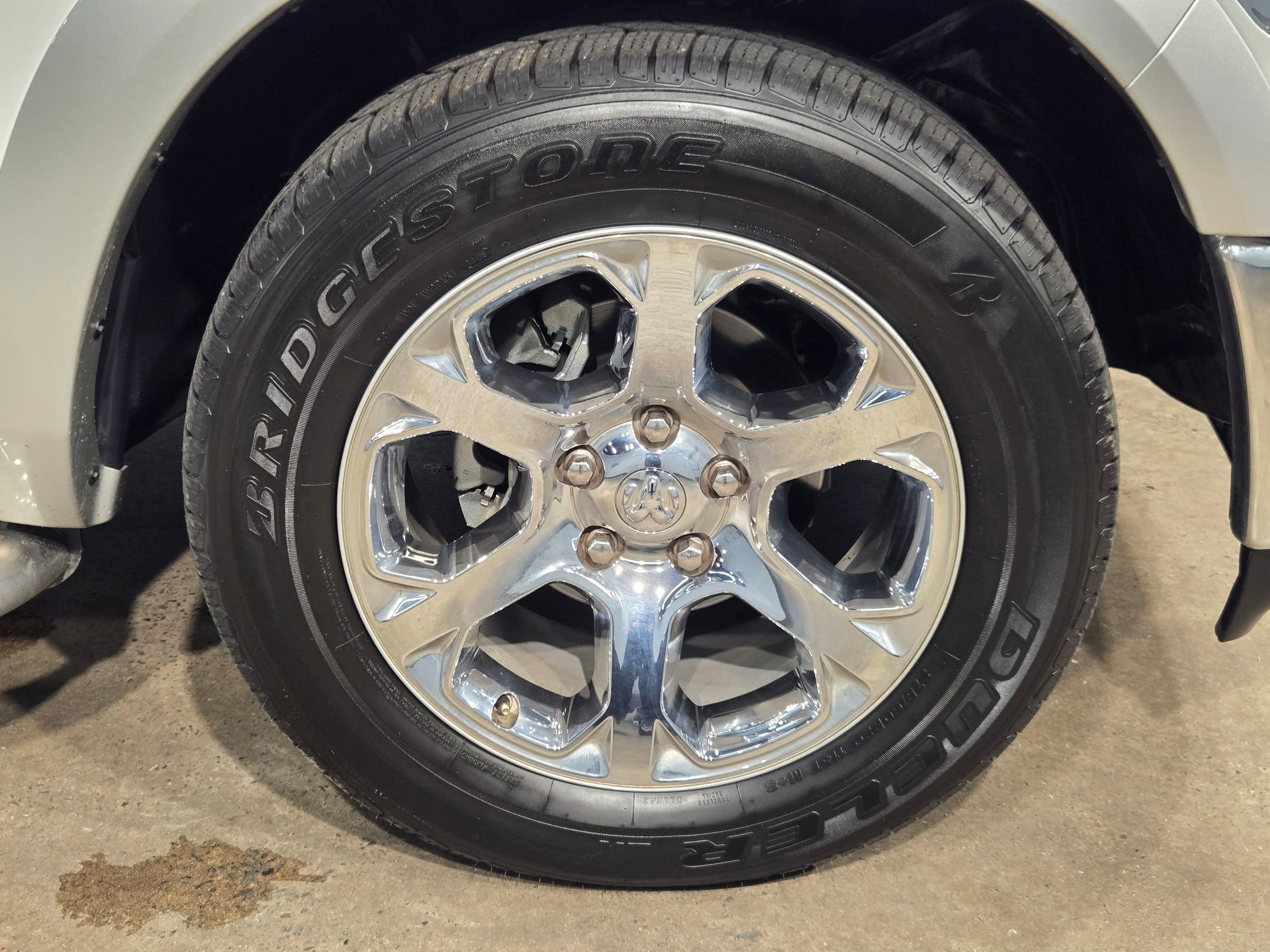 Used 2017 RAM 1500 Laramie image 9