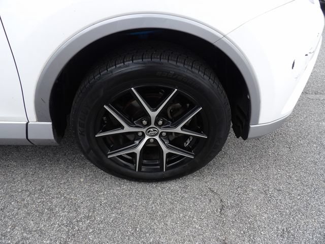 Used 2018 Toyota RAV4 SE w/ Power Extra Value Package AWD/4WD image 10