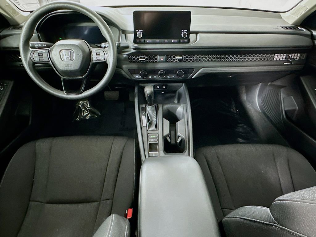 Used 2025 Honda Accord SE image 16