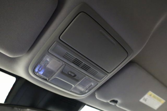 Used 2022 Honda CR-V Special Edition image 27