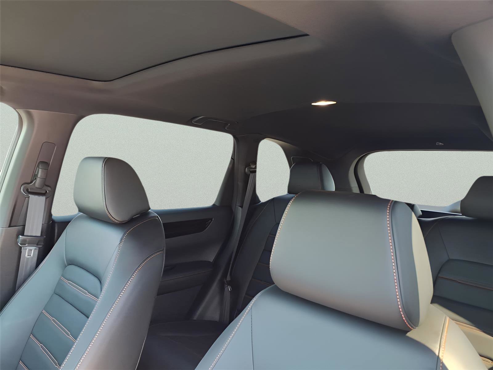 Used 2025 Honda CR-V Sport Touring image 17