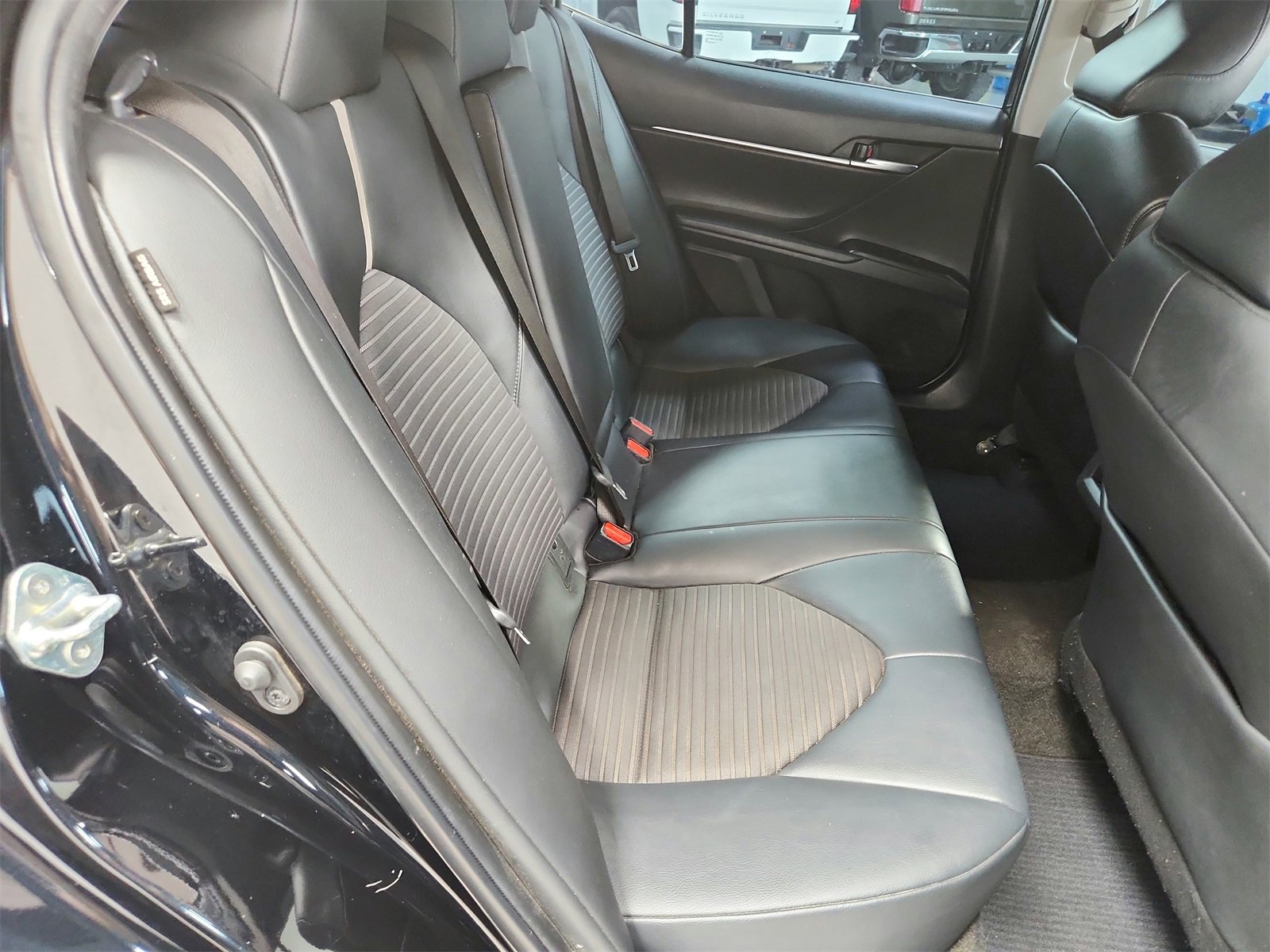 Used 2023 Toyota Camry SE image 36