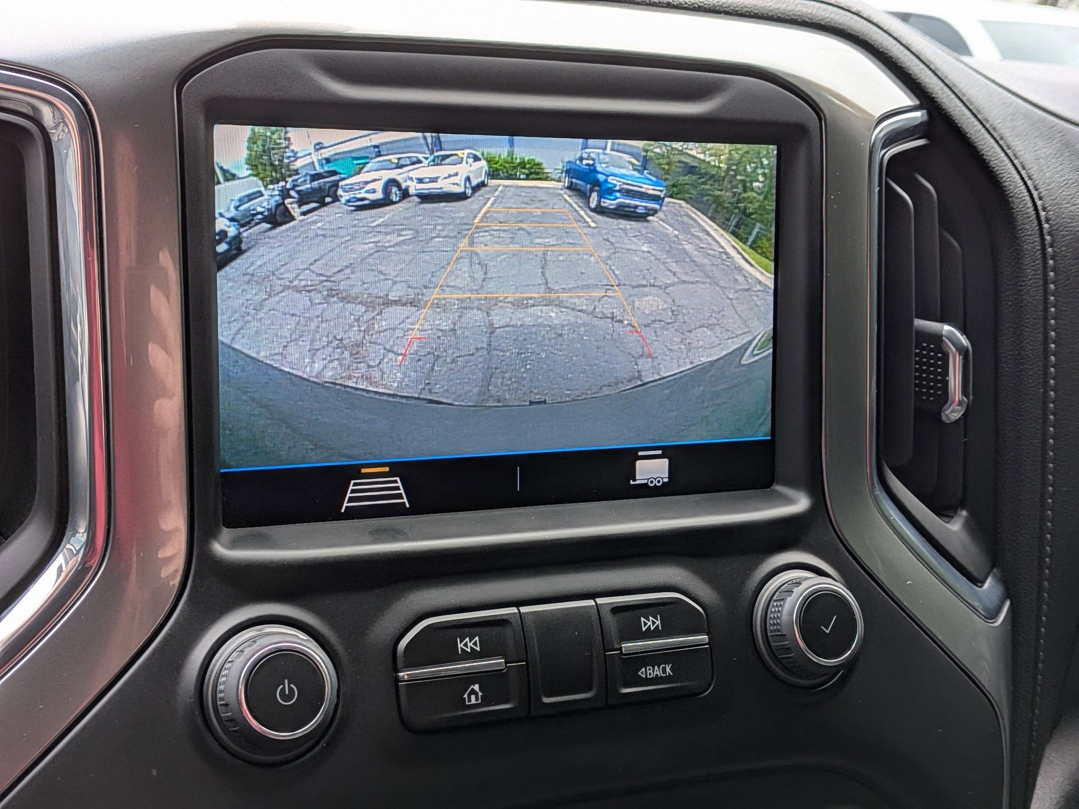 Certified 2022 Chevrolet Silverado 1500 LT Trail Boss w/ Safety Package image 21