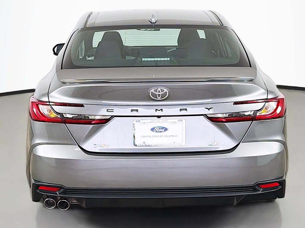 Used 2026 Toyota Camry SE FWD image 13