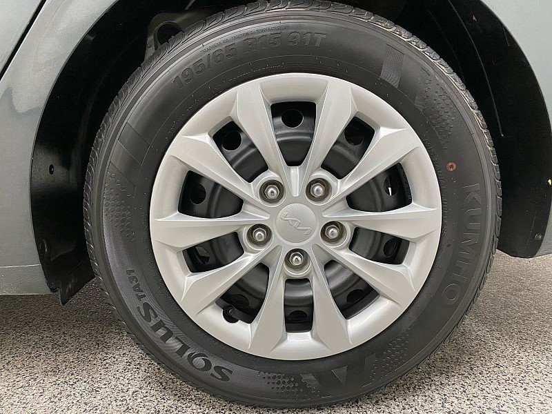 Used 2023 Kia Forte LX image 24