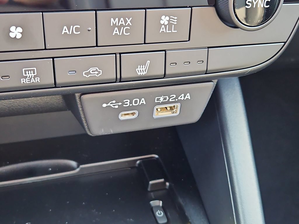 New 2026 Subaru Outback Limited AWD/4WD image 14