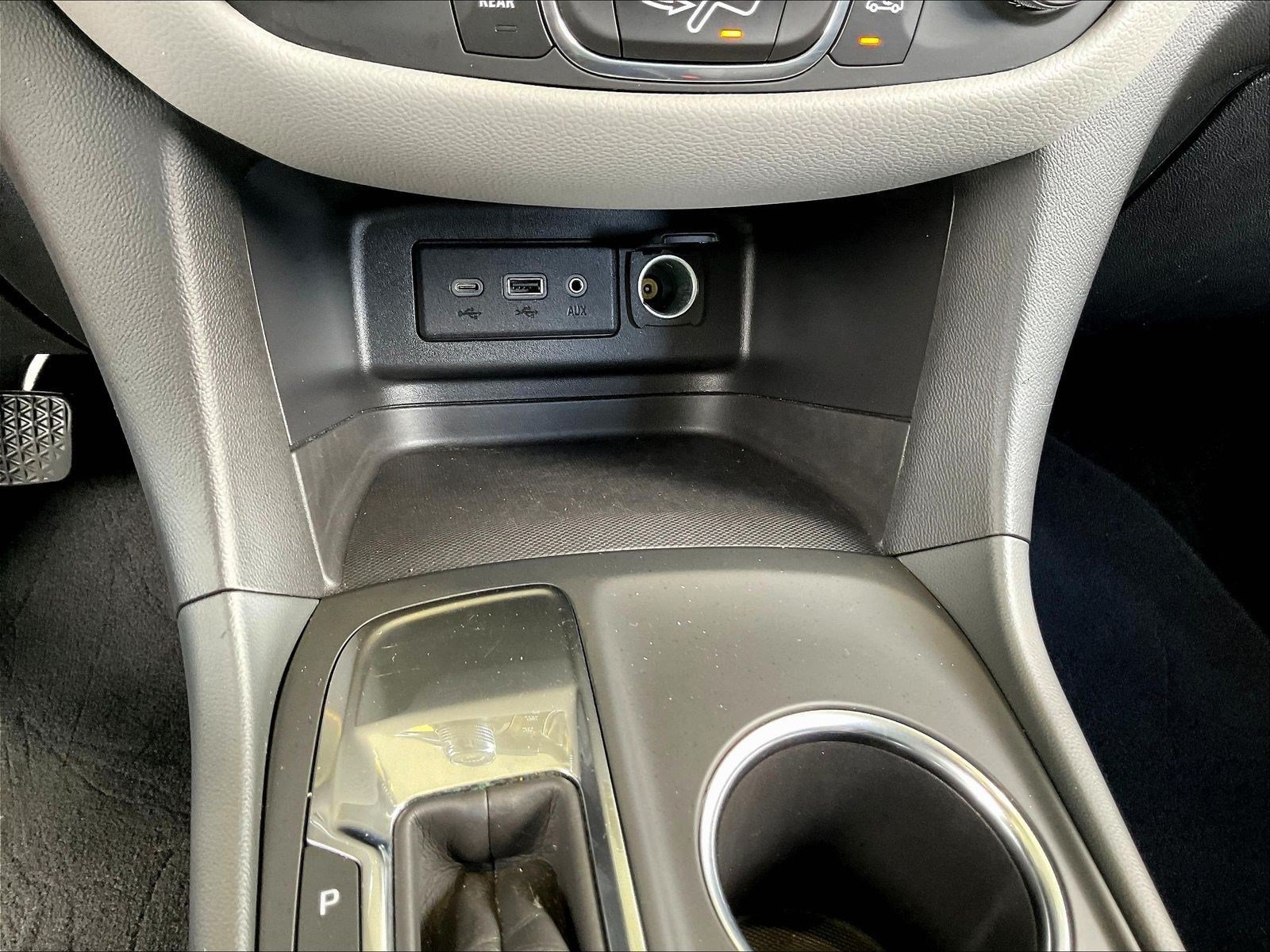 Used 2022 Chevrolet Equinox LS FWD image 15