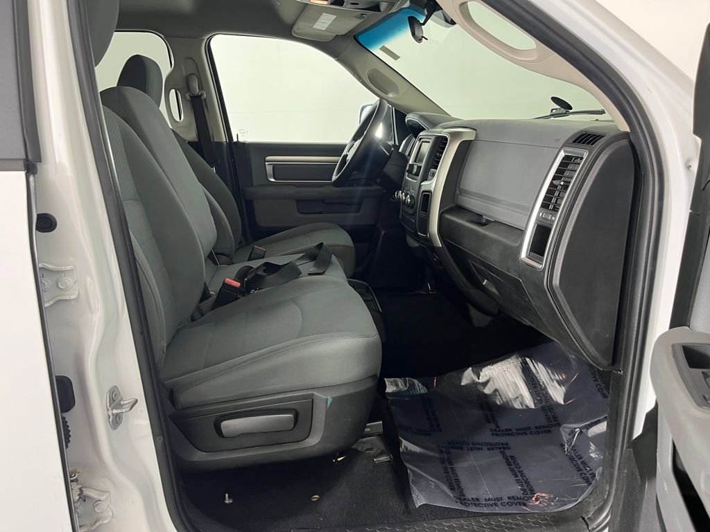 Used 2020 RAM 1500 Classic SLT image 17