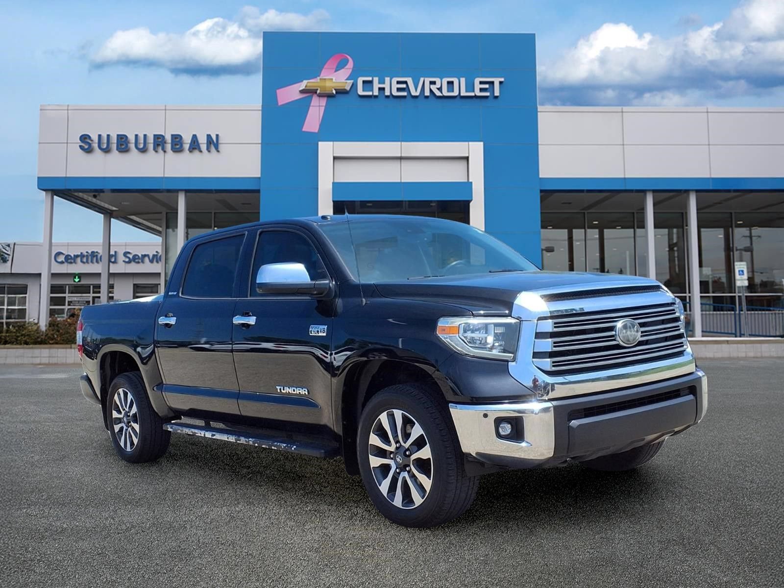 Used 2018 Toyota Tundra Limited w/ Limited Premium Package AWD/4WD image 3
