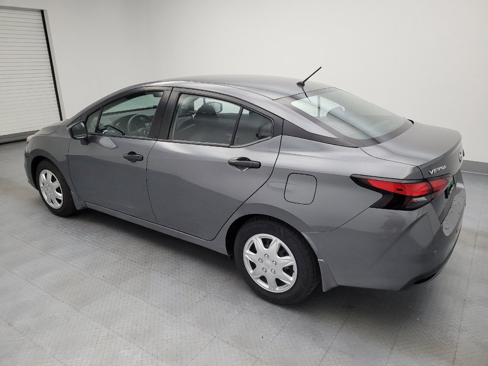 Used 2021 Nissan Versa S FWD image 3